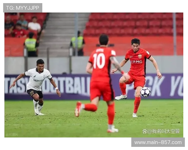 亚冠赛事进攻节奏提升 场均进球2.1球较上季增长0.3球